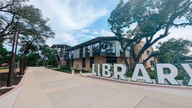 View of building exterior | Image 36