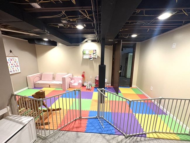 Basement Flex Room | Image 25