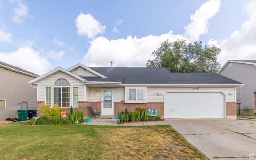 3762 W 4700 S, Roy, UT, 84067-8857 | Card Image