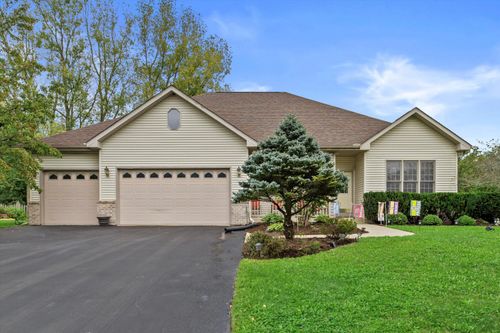 1010 Marti Ct, SILVER LAKE, WI, 53170-1671 | Card Image