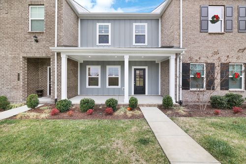 779 Coburg Pvt St, Gallatin, TN, 37066-2896 | Card Image