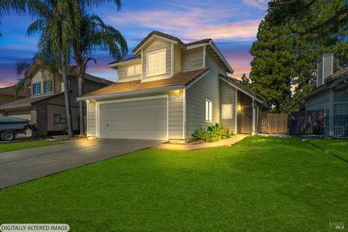 526 Regency Circle, Vacaville, CA, 95687 | Card Image
