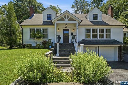 62 Jacobus Ave, Little Falls, NJ, 07424-2305 | Card Image