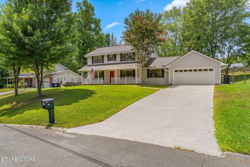 9737 Clearwater Dr, Knoxville, TN, 37923-2093 | Card Image