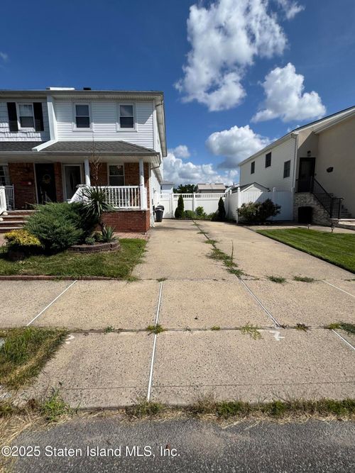 35 Dierauf St, Staten Island, NY, 10312-1406 | Card Image