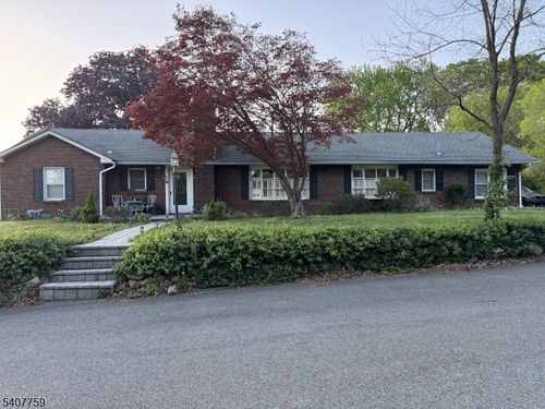 53 Third St, Stewartsville, NJ, 08886-3133 | Card Image