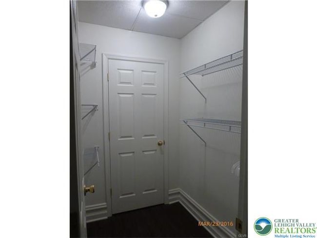 3A - 108 S Main St, Condo with 2 bedrooms, 1 bathrooms and null parking in Alburtis PA | Image 12