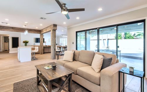 8108 E Morgan Trl, Scottsdale, AZ, 85258-1323 | Card Image