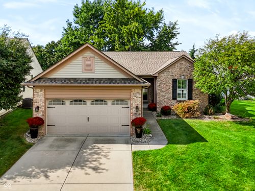 12854 Piccadilly Cir, Fishers, IN, 46037-7297 | Card Image