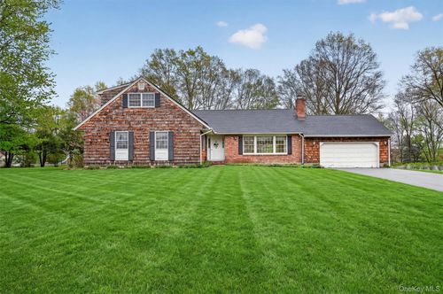 16 Ridgeview Ter, Goshen, NY, 10924-5312 | Card Image