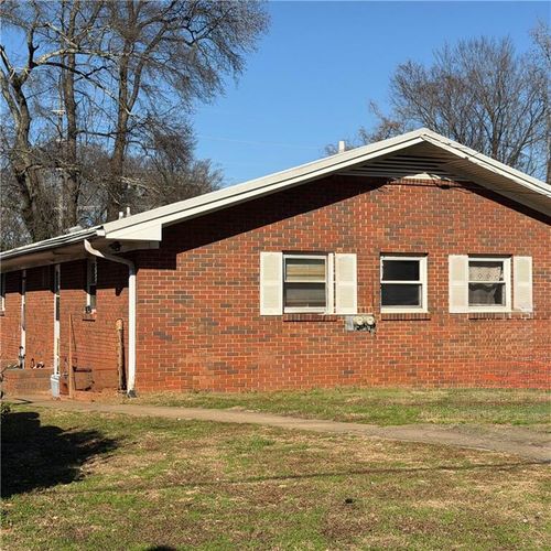 1443 Vesta Ave, east point, GA, 30344-4822 | Card Image