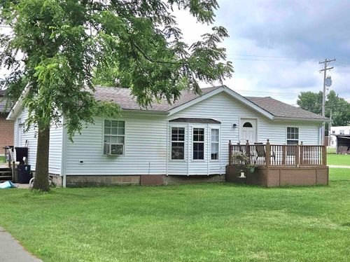 32 E Rebecca St, Peck, MI, 48466-9658 | Card Image