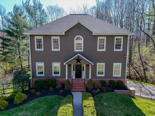 5780 Lost Mountain Rd, Roanoke, VA, 24018-8014 | Card Image