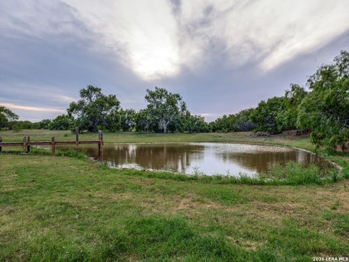2831 County Road 430, Pleasanton, TX, 78064-6223 | Card Image