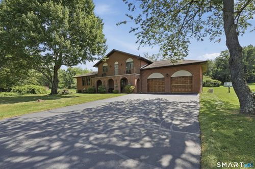 190 Charter Oak Dr, Watertown, CT, 06795-1209 | Card Image