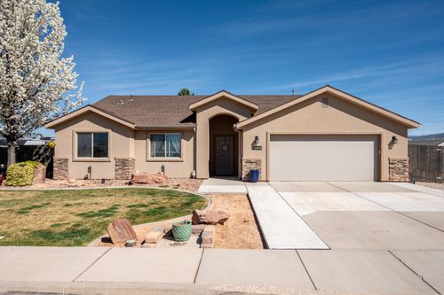 1844 N 3400 W, Cedar City, UT, 84721-8630 | Card Image