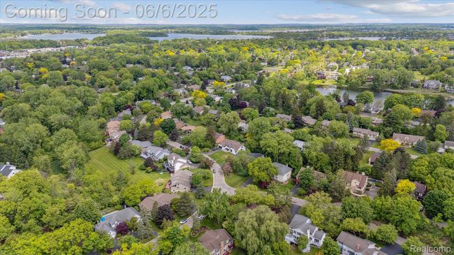 68-4677-Rolling-Ridge-Rd-West-Bloomfield-Township-MI-48323-WindowStill-13.jpg | Image 36