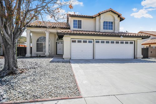 2608 W Oldfield St, Lancaster, CA, 93536-6449 | Card Image