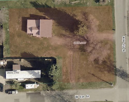 107 N Fir Ave, Deer Park, WA, 99006-5586 | Card Image