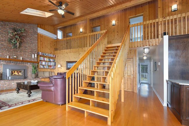 8816 E Bay Highway, House other with 6 bedrooms, 3 bathrooms and null parking in Middle Cape NS | Image 43