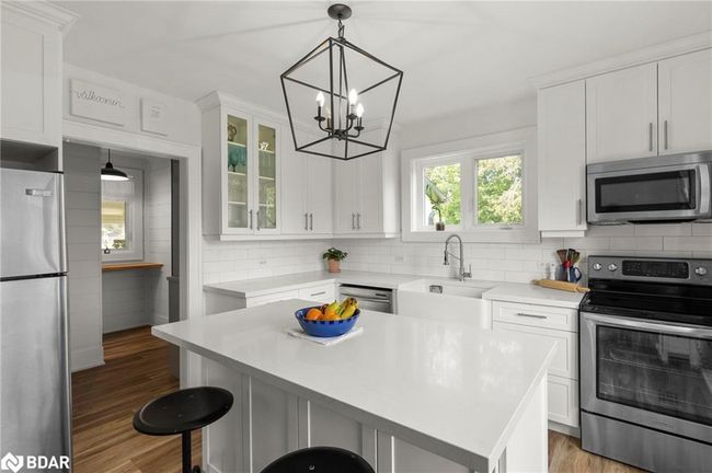 1866 Warminster Sideroad Dr, House other with 3 bedrooms, 2 bathrooms and 12 parking in Warminster ON | Image 15