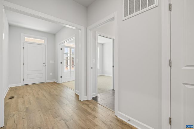 33 Whisperwood Ct, House other with 3 bedrooms, 3 bathrooms and null parking in TROY VA | Image 9
