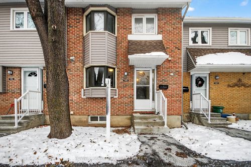 b-1781 Lamoureux Dr, Orleans, ON, K1E2N5 | Card Image