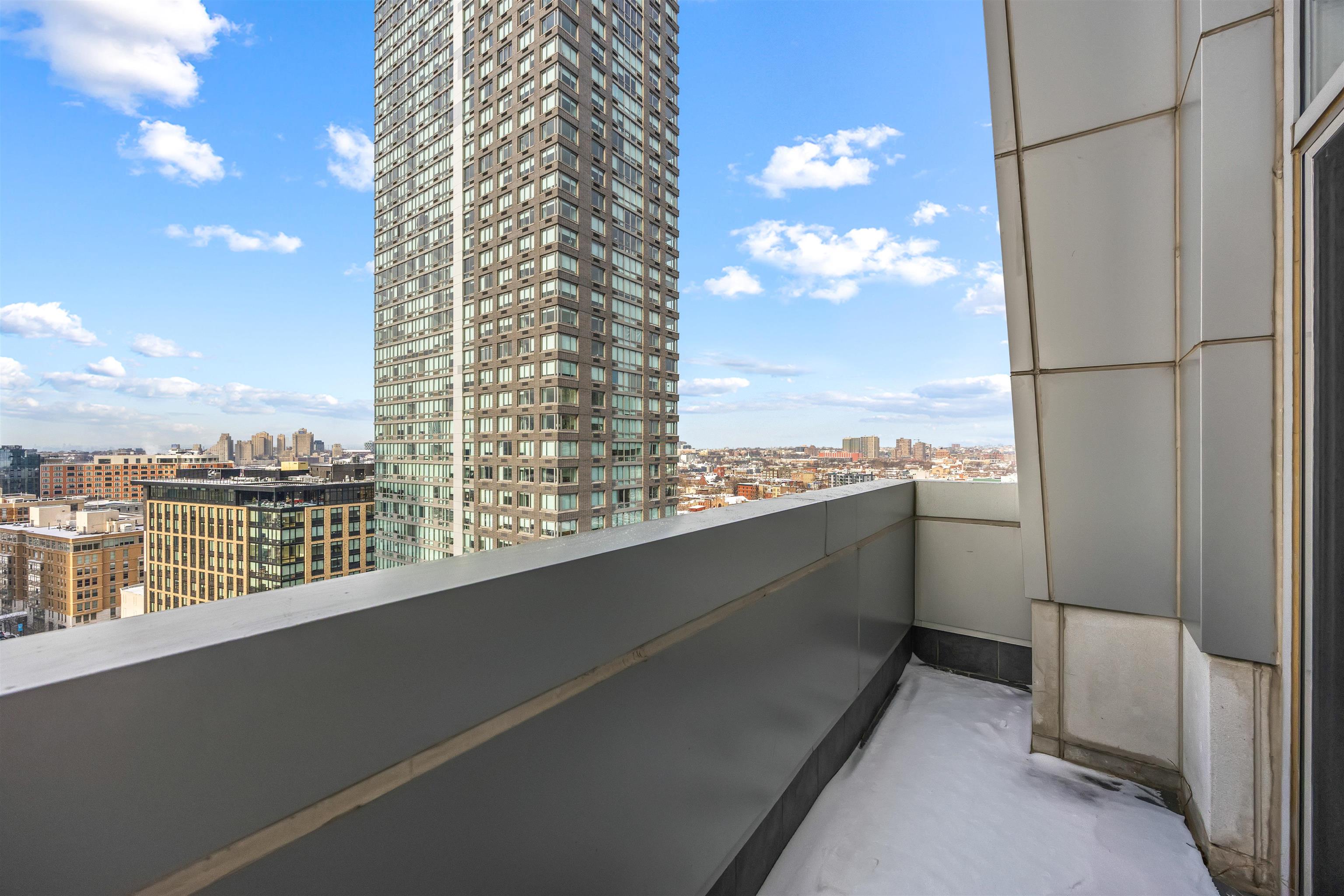 Residential Lease in JC, Downtown 4