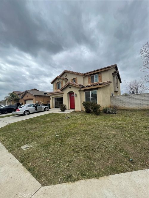 3284 Thistlewood Ln, Perris, CA, 92571 | Card Image