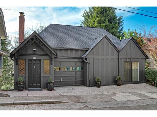 1812 Sw High St, Portland, OR, 97201 | Card Image