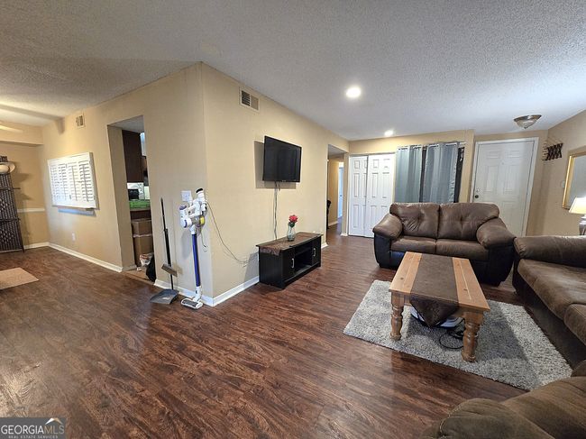 315 Seasons Pkwy, Condo with 2 bedrooms, 2 bathrooms and null parking in Norcross GA | Image 4