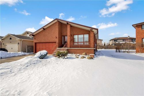 52 Hearthside Crescent, Stoney Creek, ON, L8E4L6 | Card Image