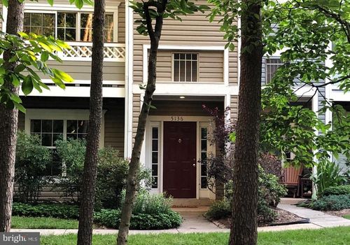 63-5136 Castle Harbor Way, CENTREVILLE, VA, 20120-4141 | Card Image