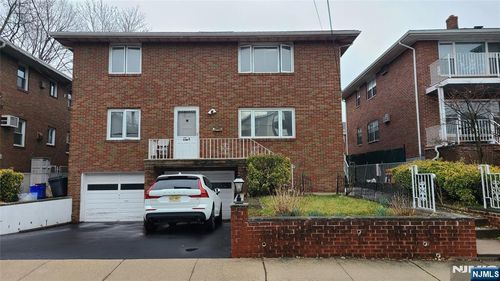 2nd-2152 South St, Fort Lee, NJ, 07024-5009 | Card Image