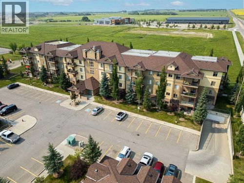 4210-92 Crystal Shores Rd, Okotoks, AB, T1S2N2 | Card Image
