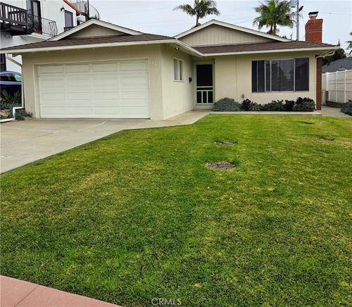111 W Avenida Santiago, San Clemente, CA, 92672-4228 | Card Image