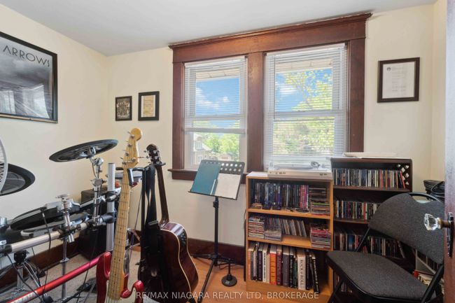 305 Emerick Ave, House other with 3 bedrooms, 1 bathrooms and 2 parking in Fort Erie ON | Image 12