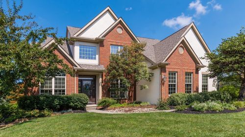 8358 Meadowmoore Pl, Pickerington, OH, 43147-7928 | Card Image