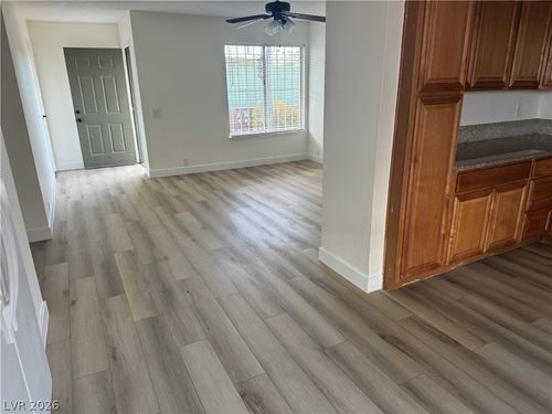 119 E Van Wagenen St, Henderson, NV, 89015-7368 | Card Image