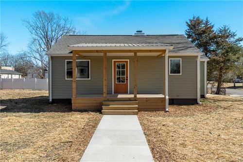 709 Highland St, Chillicothe, MO, 64601-2036 | Card Image