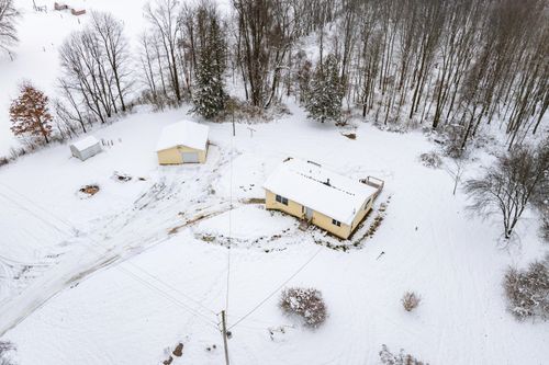 1707 W Bristol Rd, Delton, MI, 49046-8682 | Card Image