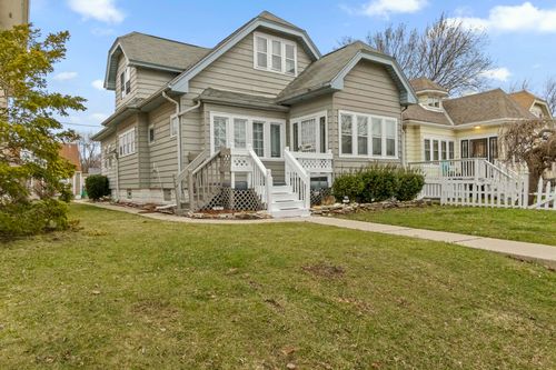 4607 N 42nd St, Milwaukee, WI, 53209-5827 | Card Image