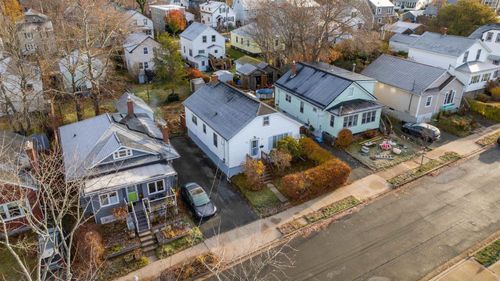 {{alt}} | Card Image