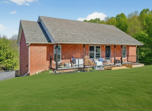180 Doty Rd, Ashland City, TN, 37015-1977 | Card Image