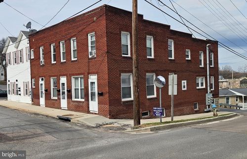 27 1st St, FROSTBURG, MD, 21532 | Card Image