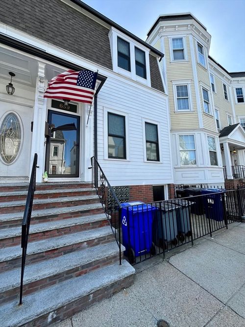 659 E 6th St, Boston, MA, 02127-3131 | Card Image