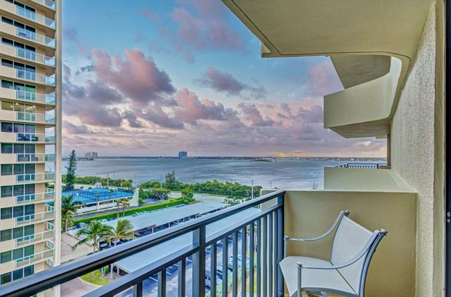 APT-7C - 5460 N Ocean Dr, Condo with 2 bedrooms, 2 bathrooms and null parking in Riviera Beach FL | Image 30