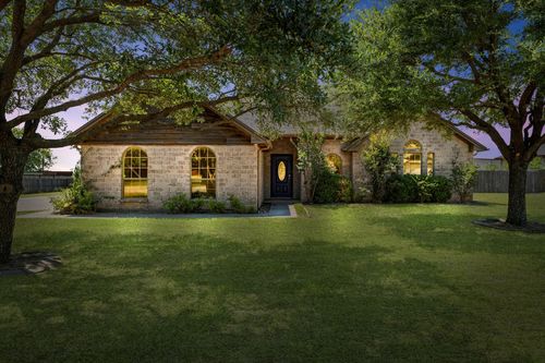 813 El Campo Dr, Rio Vista, TX, 76093-2837 | Card Image