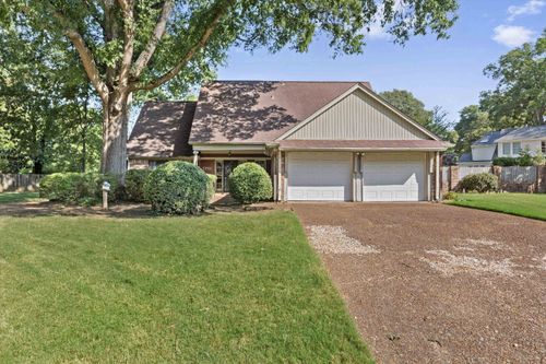 1701 Neshoba Cv, Germantown, TN, 38138-2111 | Card Image