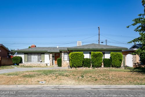 43835 2nd Street E, Lancaster, CA, 93535 | Card Image